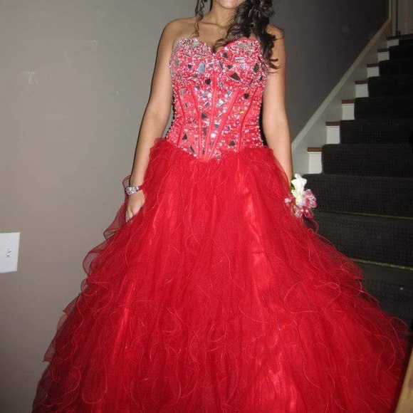 Prom Dress - Picture 2 of 8